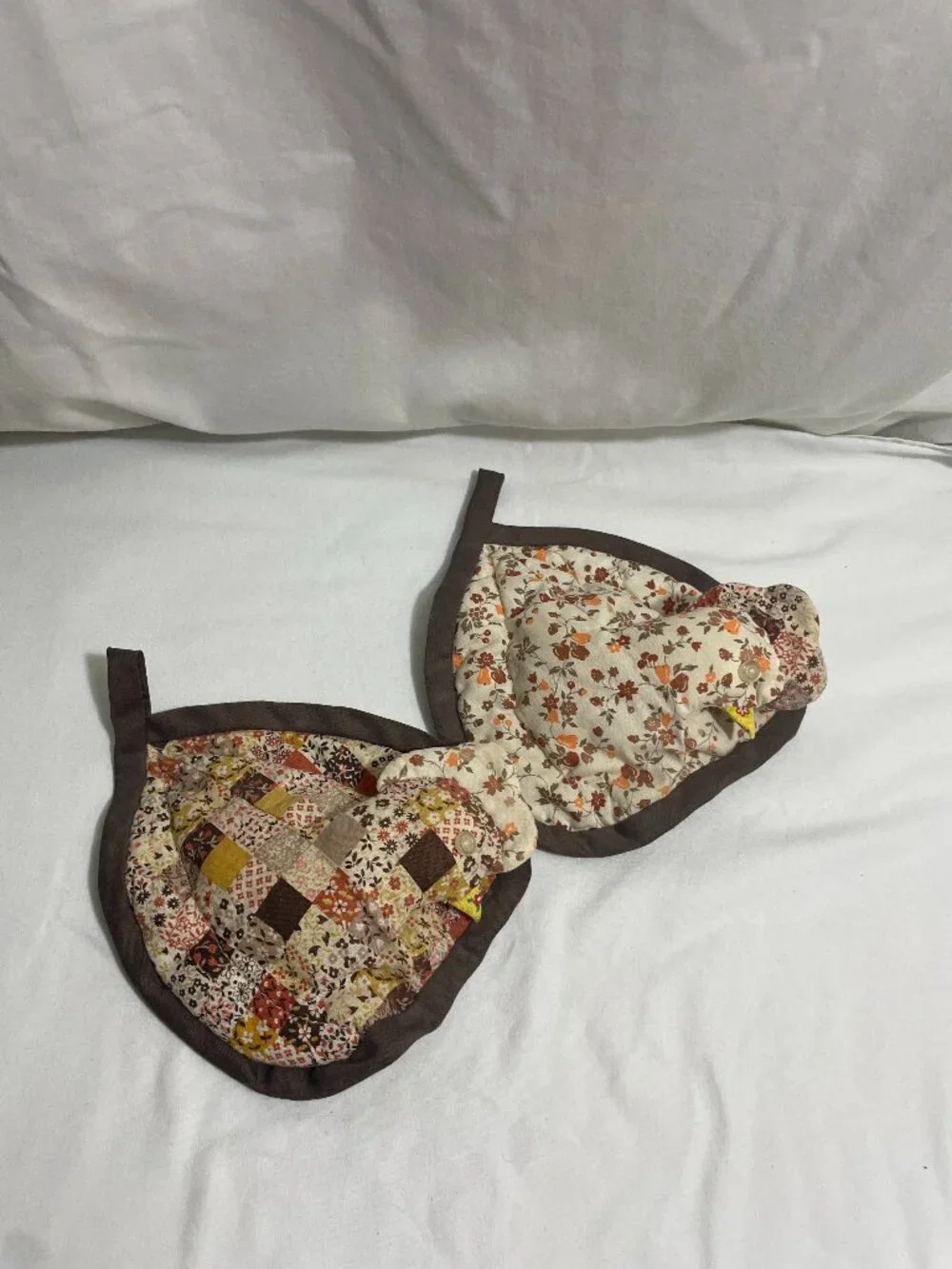 Vintage Handmade Quilted Chicken Pot Holders Set of 2 Brown Floral Patchwork